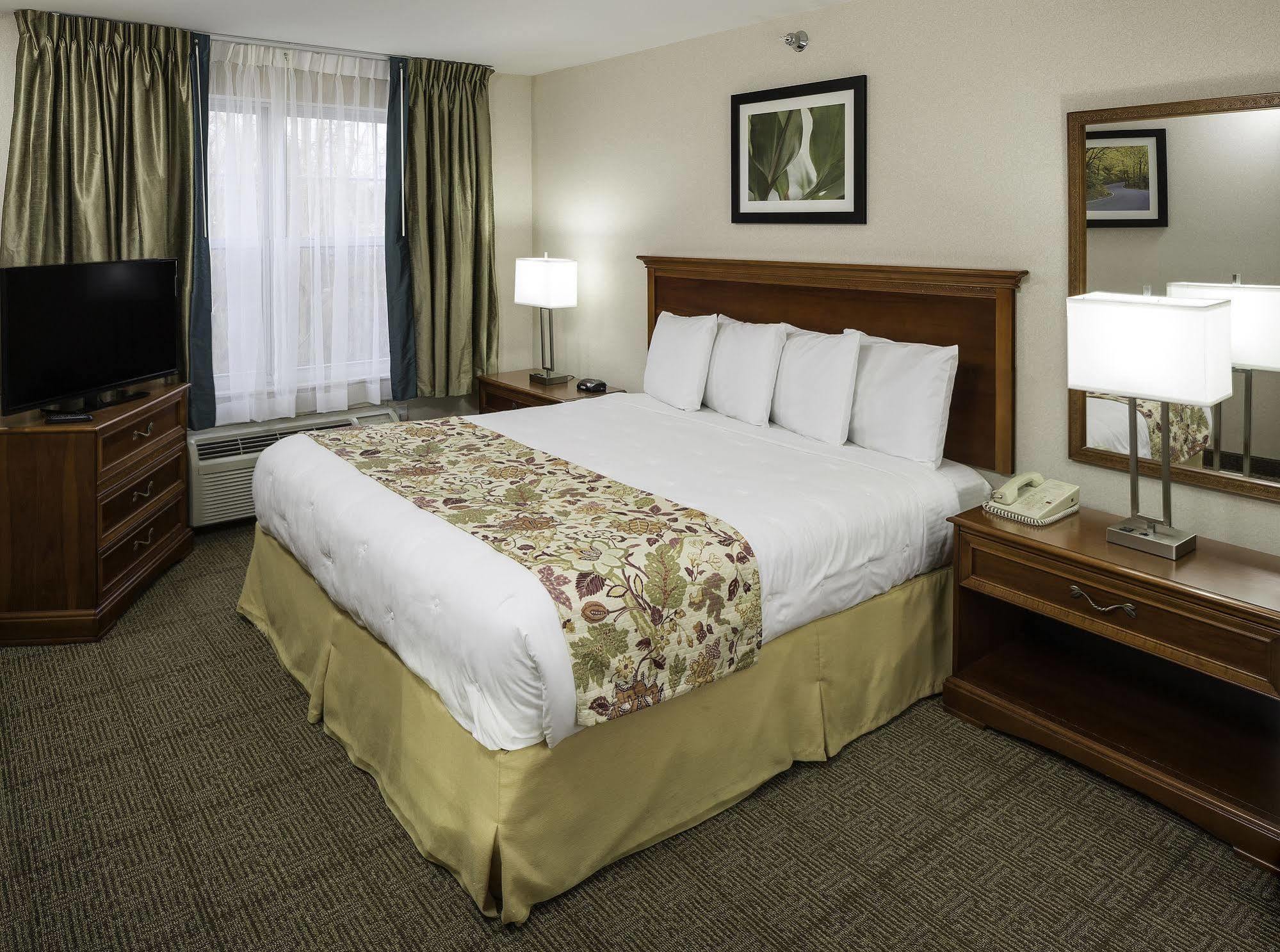 Smart Suites, Ascend Hotel Collection South Burlington Buitenkant foto
